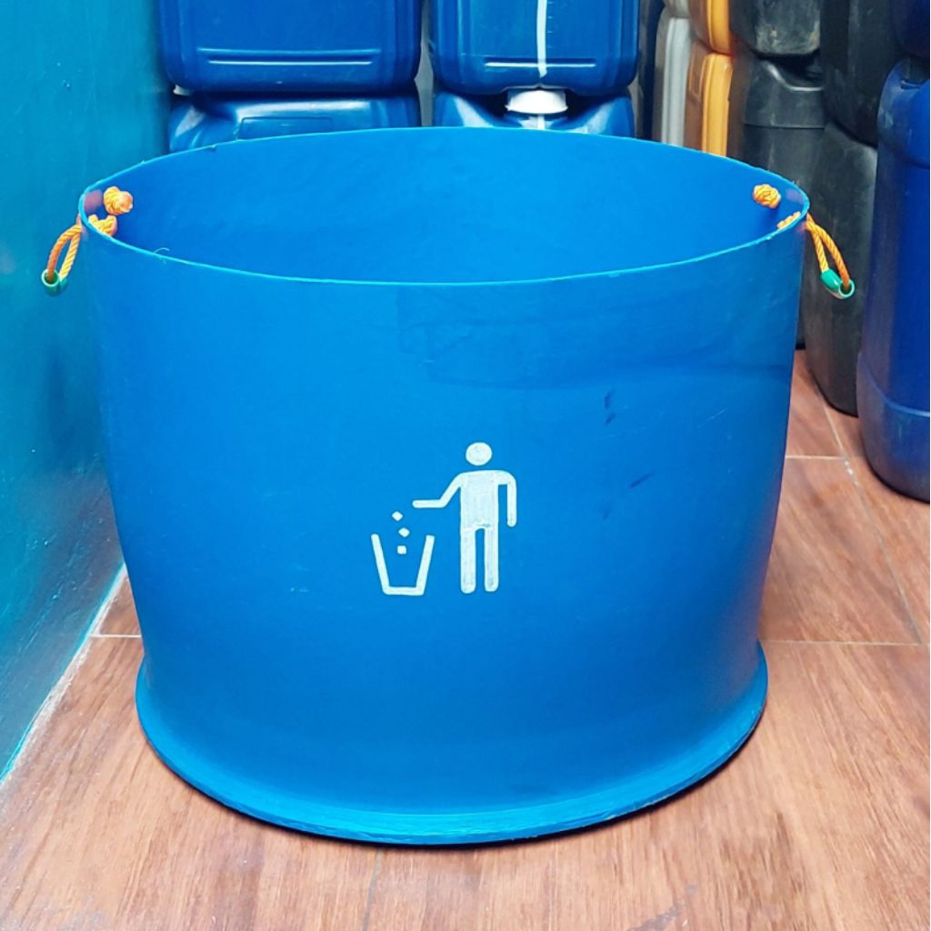 Tong Drum Plastik Tempat Sampah 100 Liter