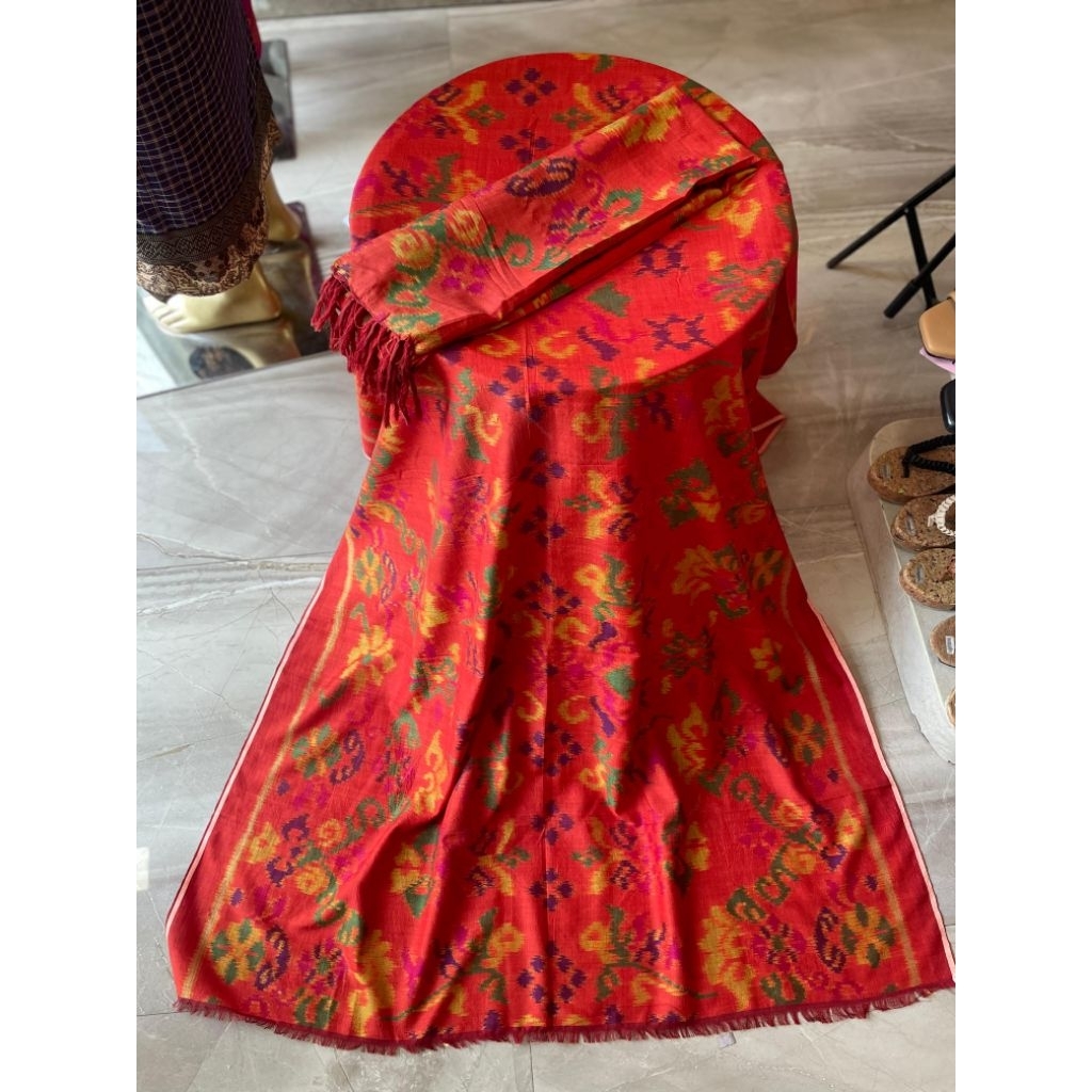 Kamen Endek Sutra Mastuli Set Selendang