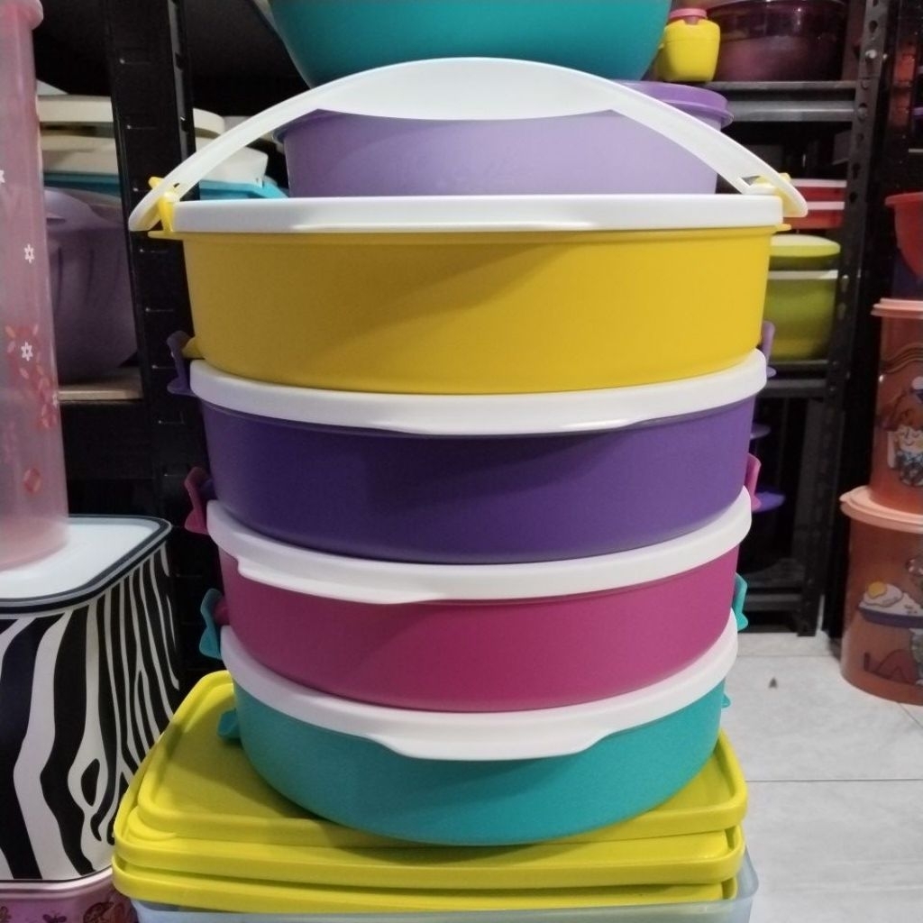 TUPPERWARE CLICK TO GO ROUND