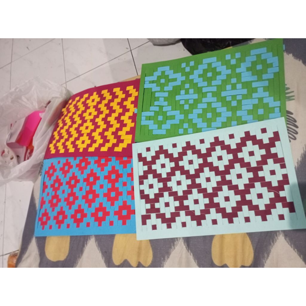 1 Lembar Anyaman Kertas Bufallo Prakarya Sekolah SUDAH JADI