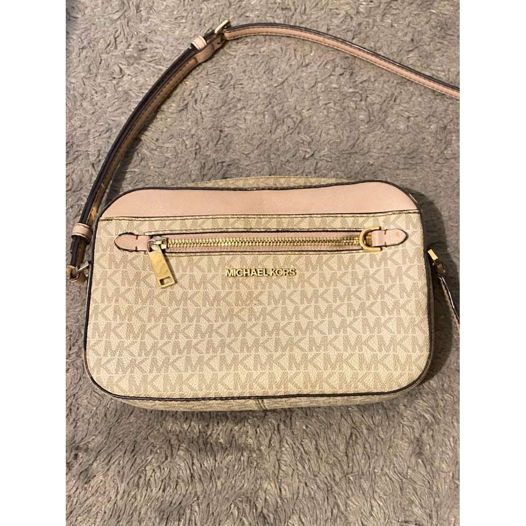 Preloved michael Kors jet set chain vanilla pink