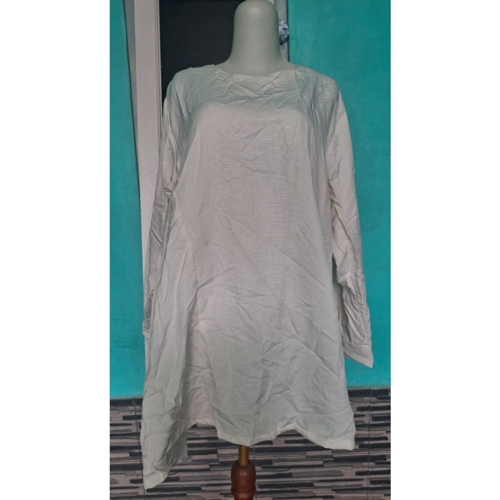 Preloved Blouse Putih Jumbo