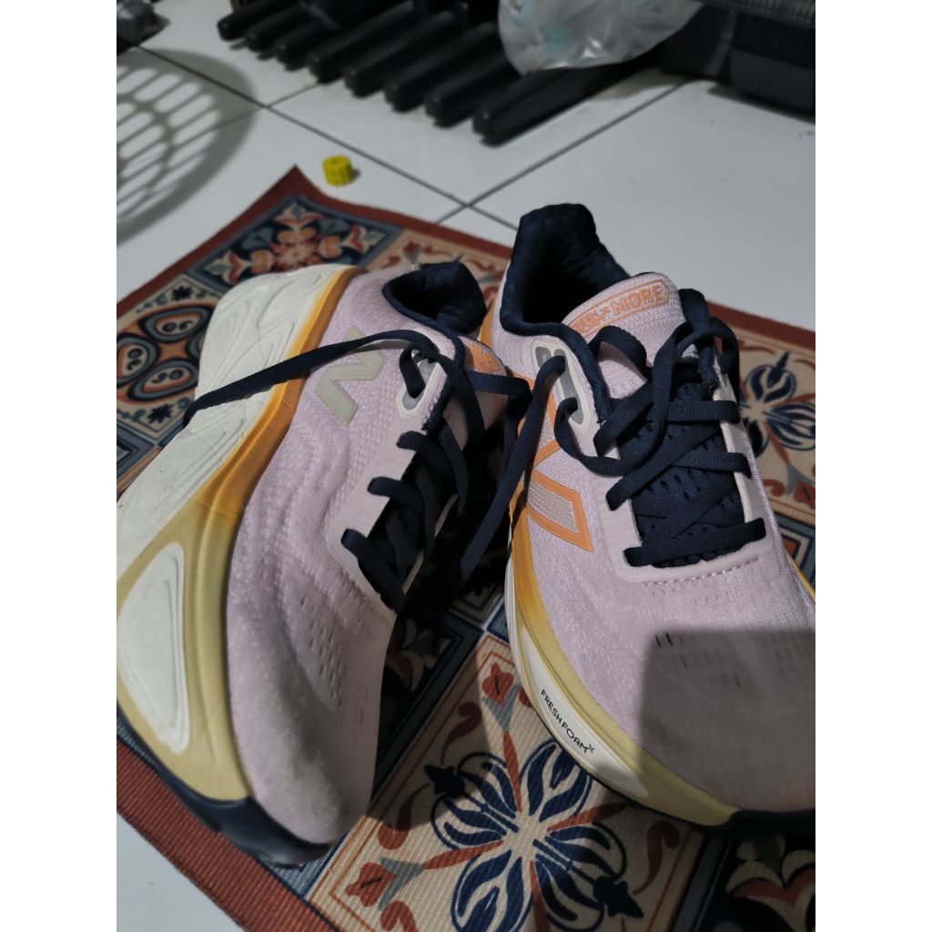 Sepatu Lari Running Shoes NB FreshFoam XMore V5
