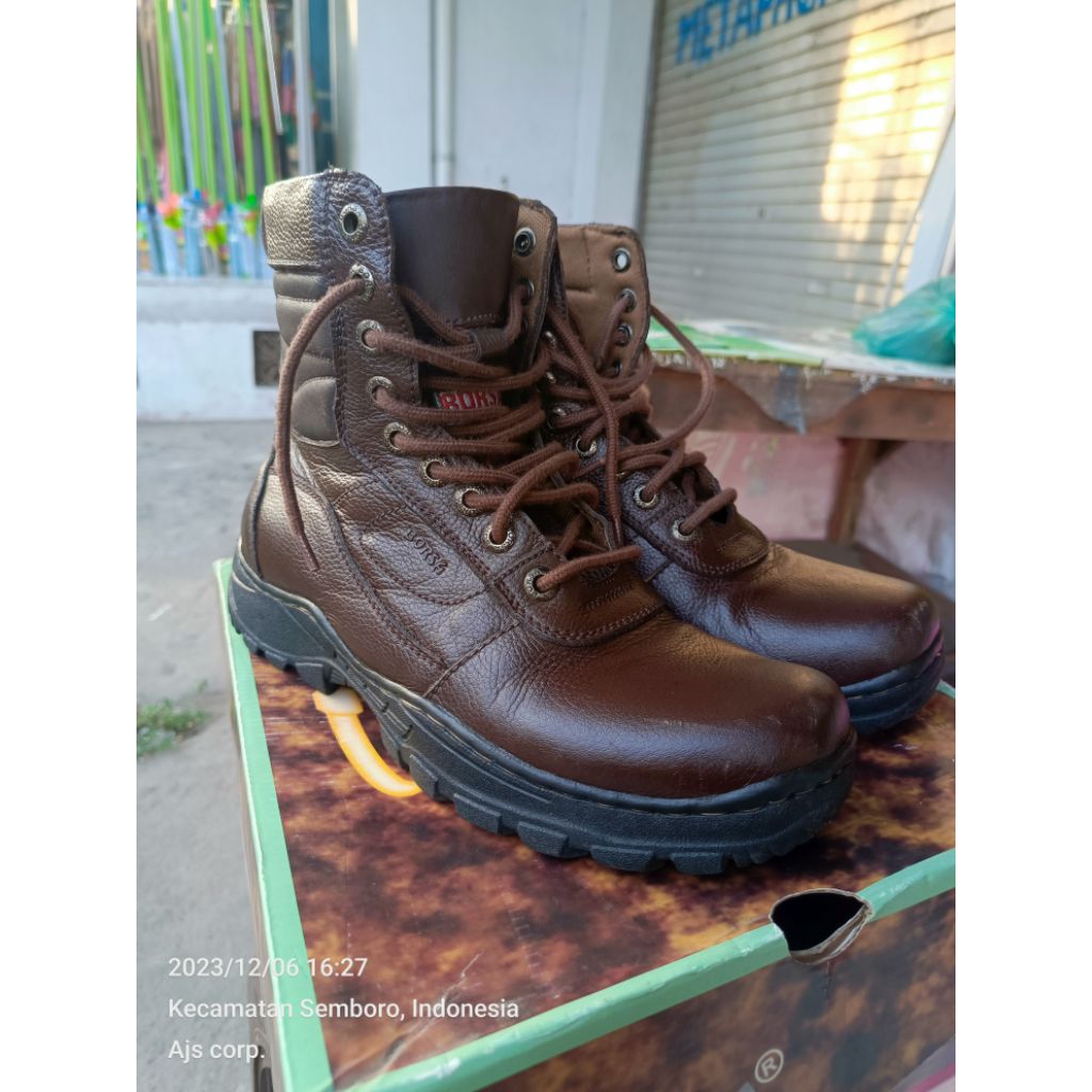 Sepatu kulit asli BORSA