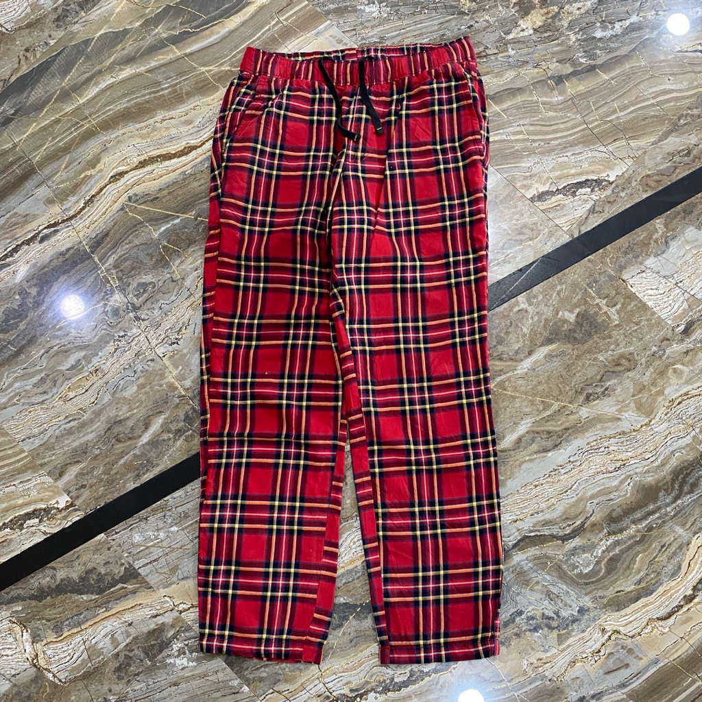 Uniqlo tartan relax pants