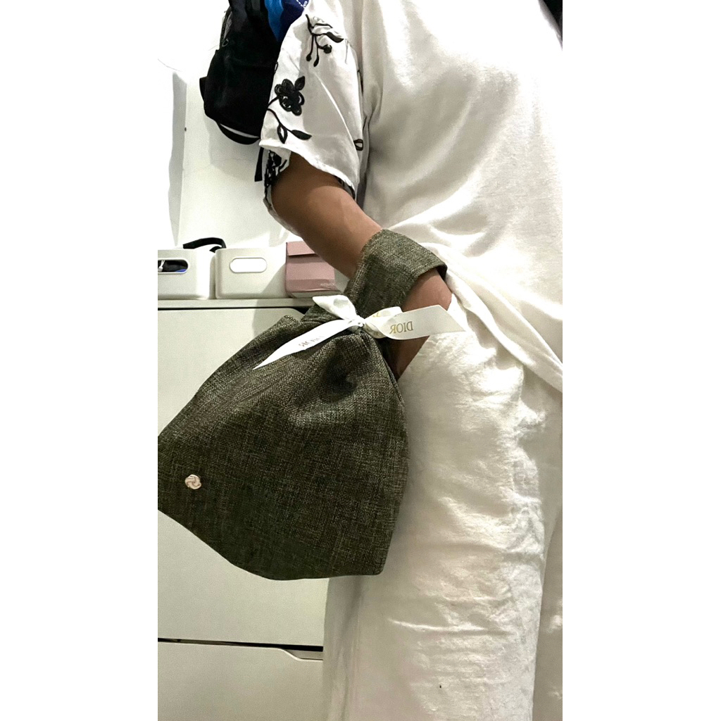 pouch make up pita dior