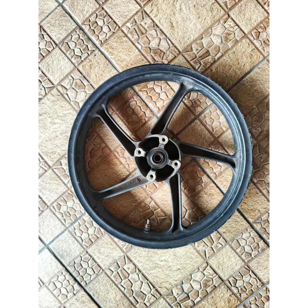 VELG DEPAN MOTOR VARIO TECHNO 125 TAHUN 2014 BEKAS / ORIGINAL COPOTAN