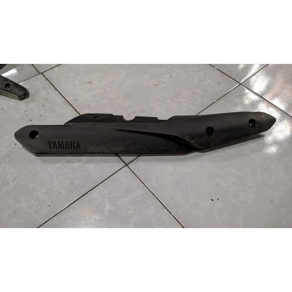 cover tutup knalpot yamaha vega force