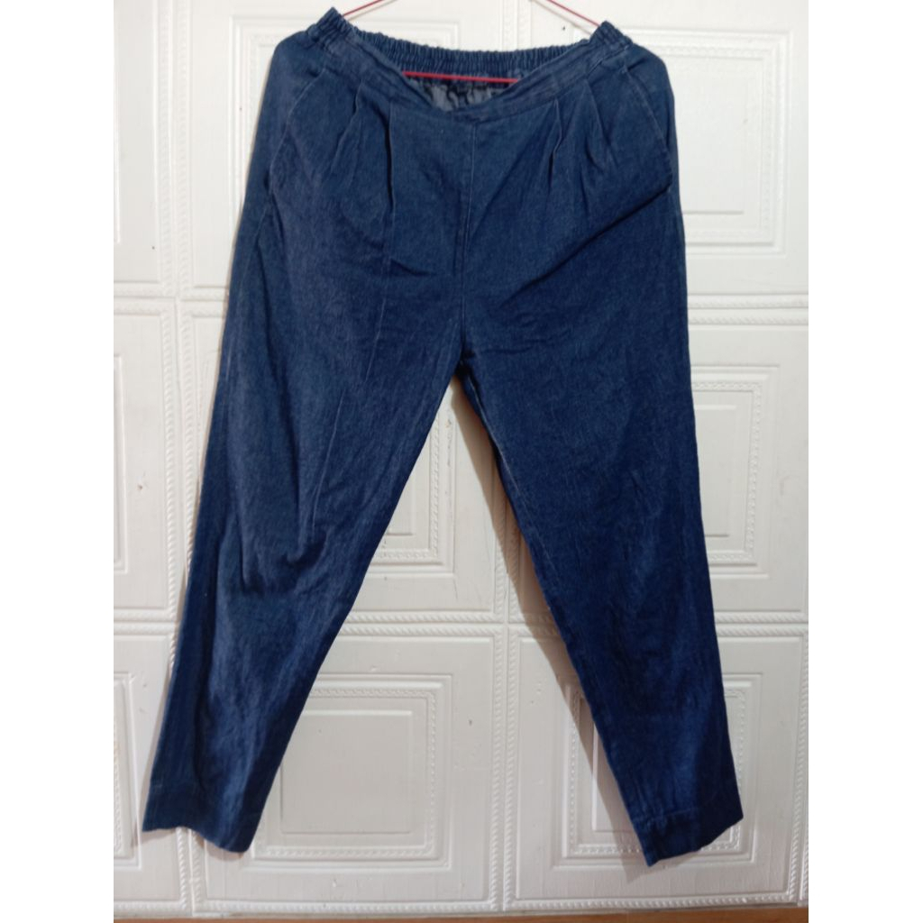 Celana Jeans Wanita Hibah Baju Pribadi