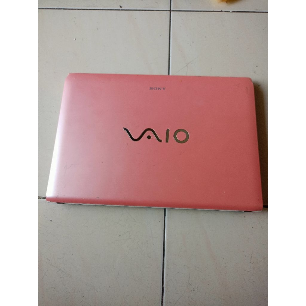 casing laptop Sony SVE141B11W full set.