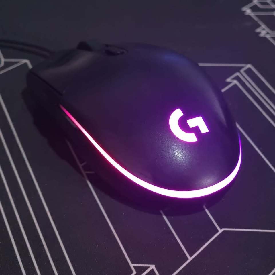 logitech g203 lightsync gaming mouse