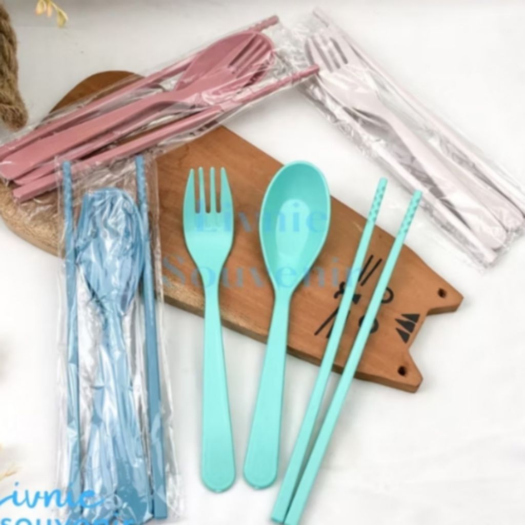 sendok set sumpit plastik / souvenir sendok sumpit