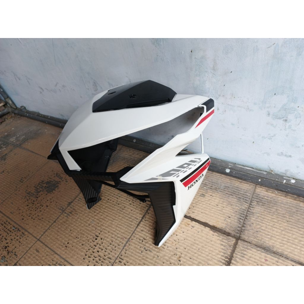 Cover depan vario 125 tahun 2017 putih