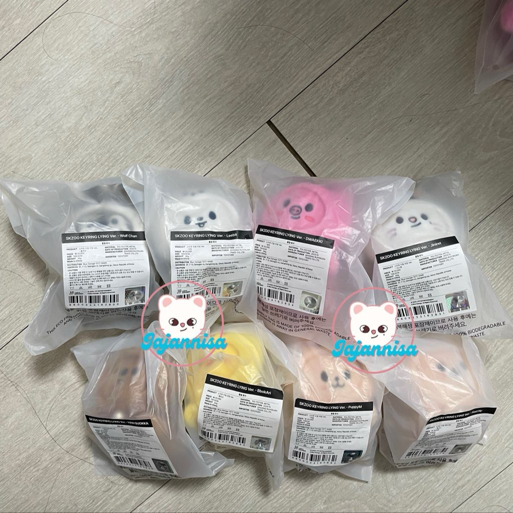 SKZOO Keyring Lying ver dominate wolfchan leebit dwaekki jiniret hanquokka bbokari puppym foxiny