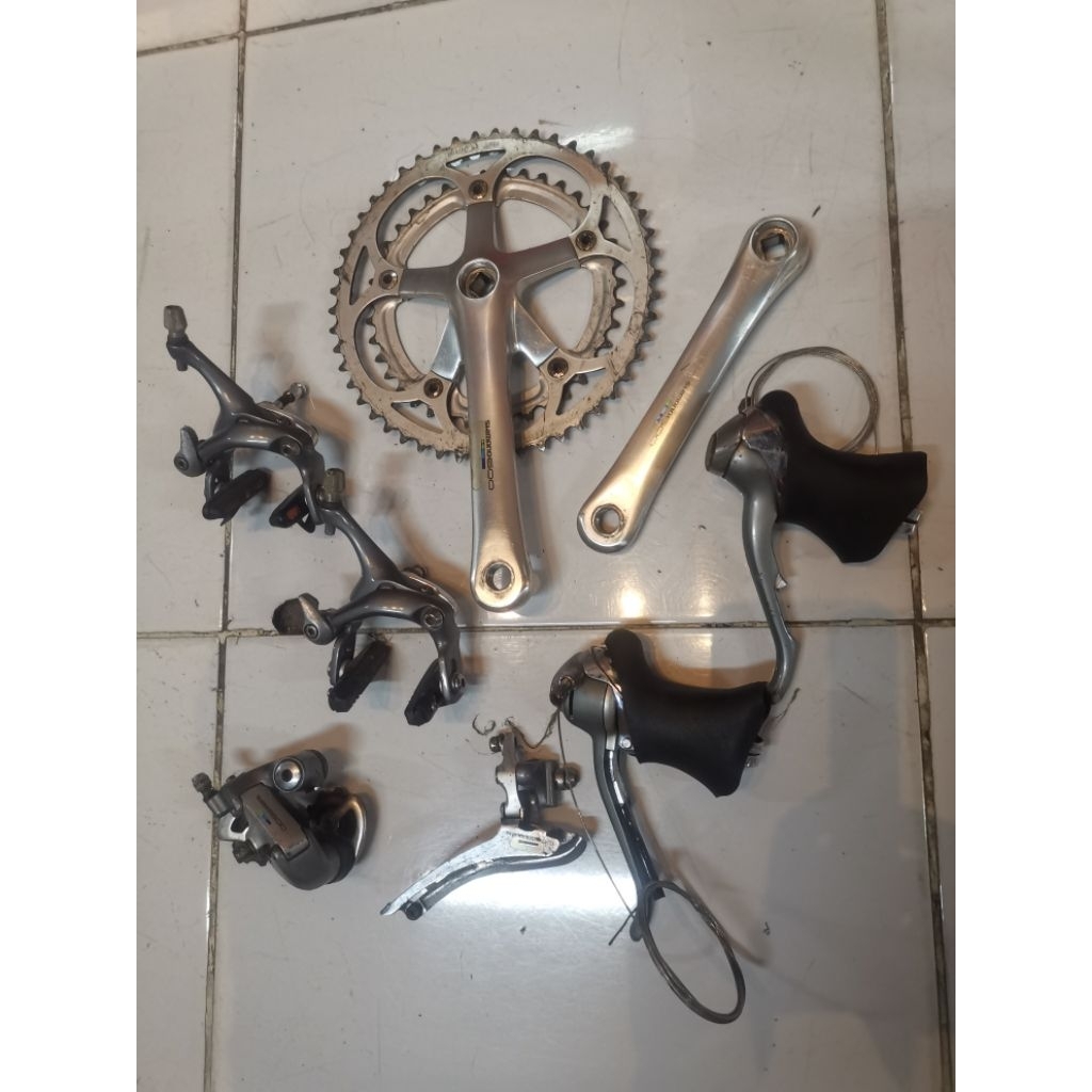 Shimano 600 Tricolor 8 speed Grupset brifter roadbike vintage