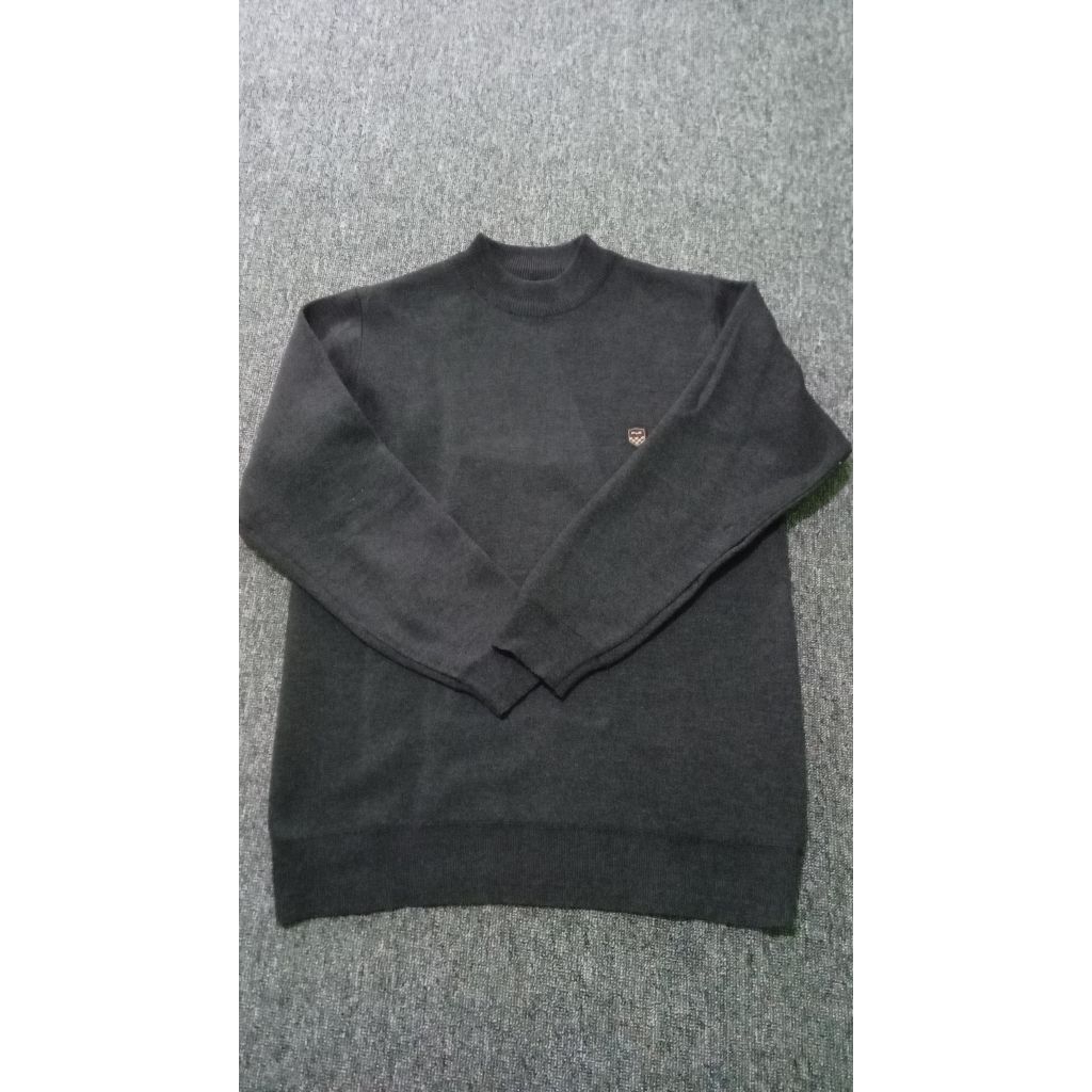 preloved sweater rajut pria abu tua