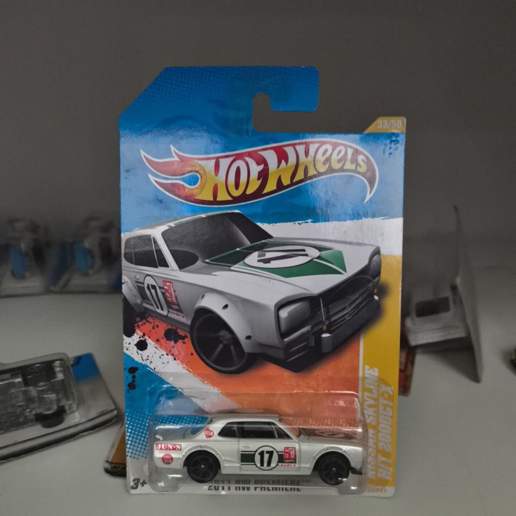 Hot Wheels 2011 HW PREMIERE Nissan Skyline HT 2000GT-X Putih