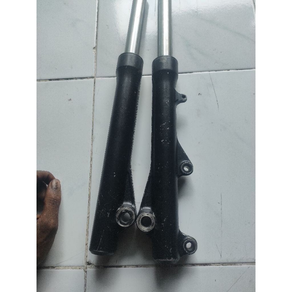 Shok depan Vario 125/150 beat original