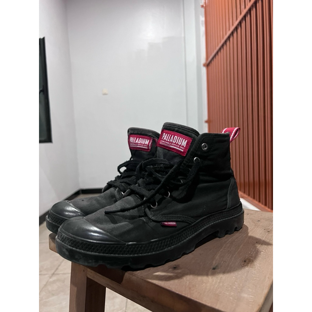 Palladium Dare Shoes (rare item)