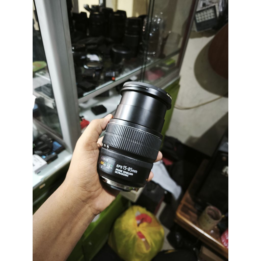 lensa Canon wide 15-85mm tajam usm