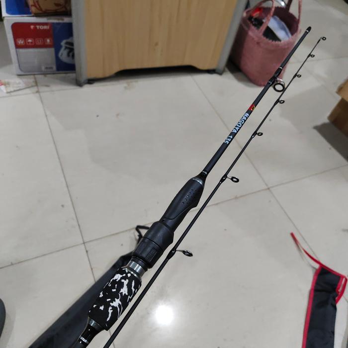 Alat Pancing Joran Swan Nagoya 135 cm Solid Carbon