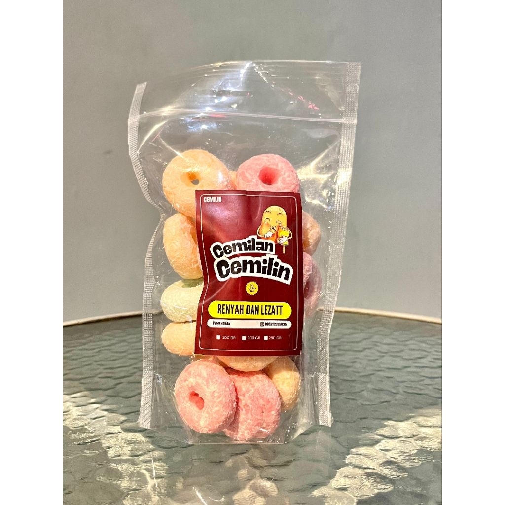 Widaran warna-warni donut, manis lembut nyesss seperti salju.