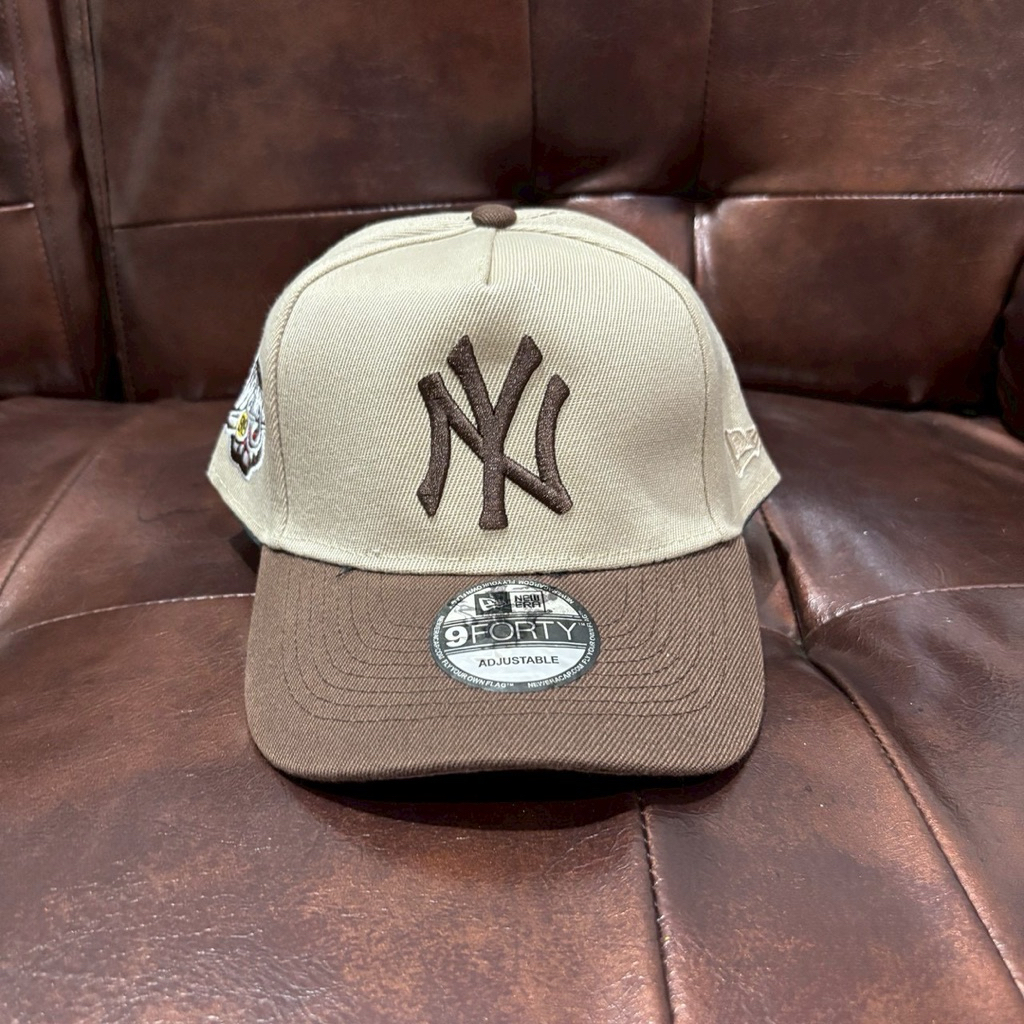 TOPI MLB 9 FORTY NY BORDIR LOGO BROWN UNISEX