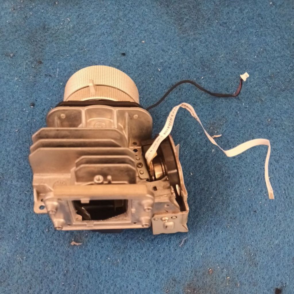 lensa proyektor benq MP611C normal tested