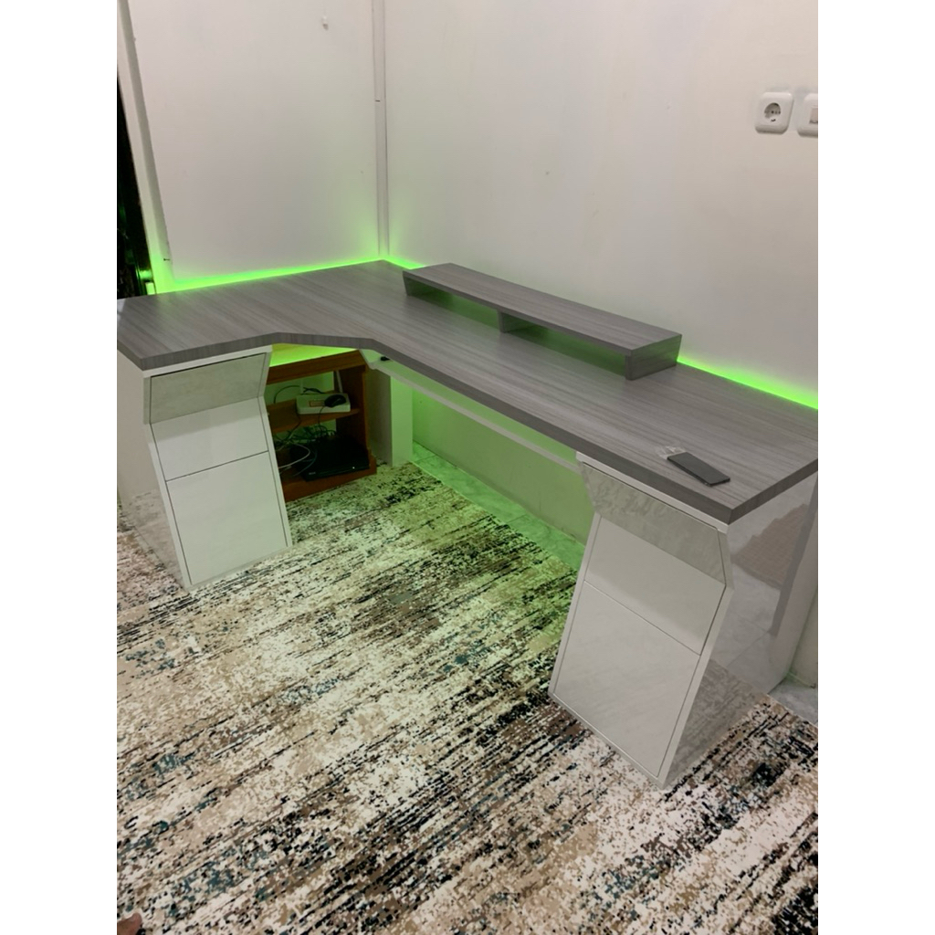 meja gaming / pc desk / meja kerja