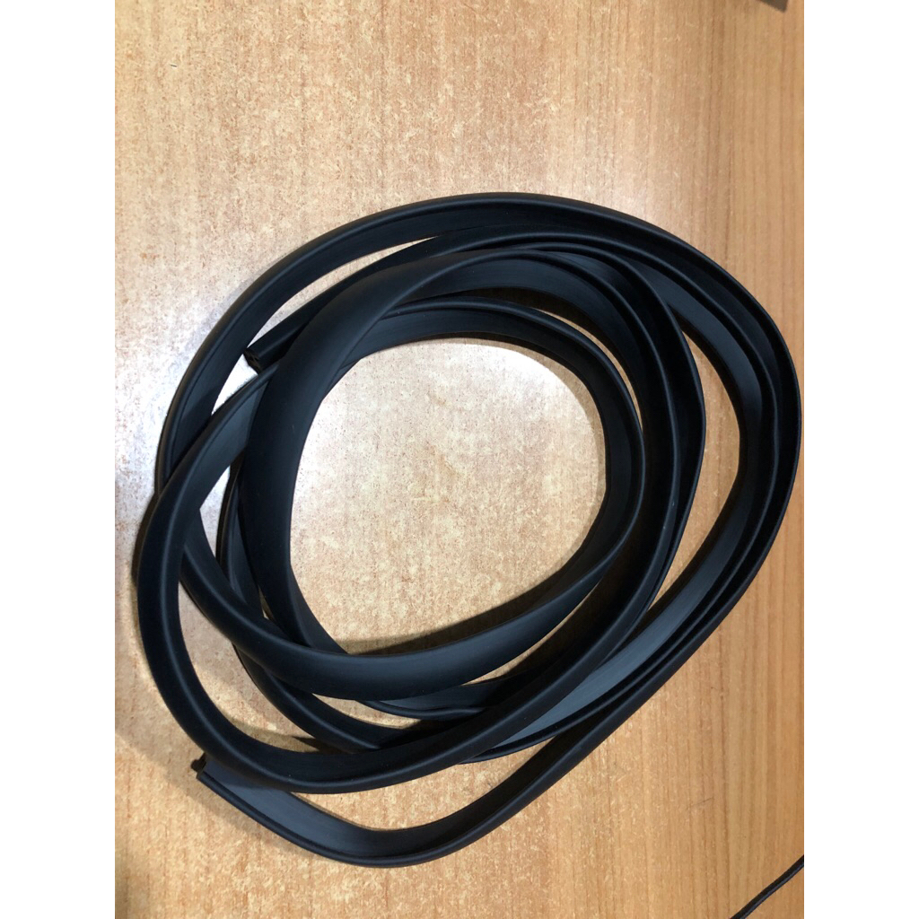 Karet List tepong Vespa Super Import