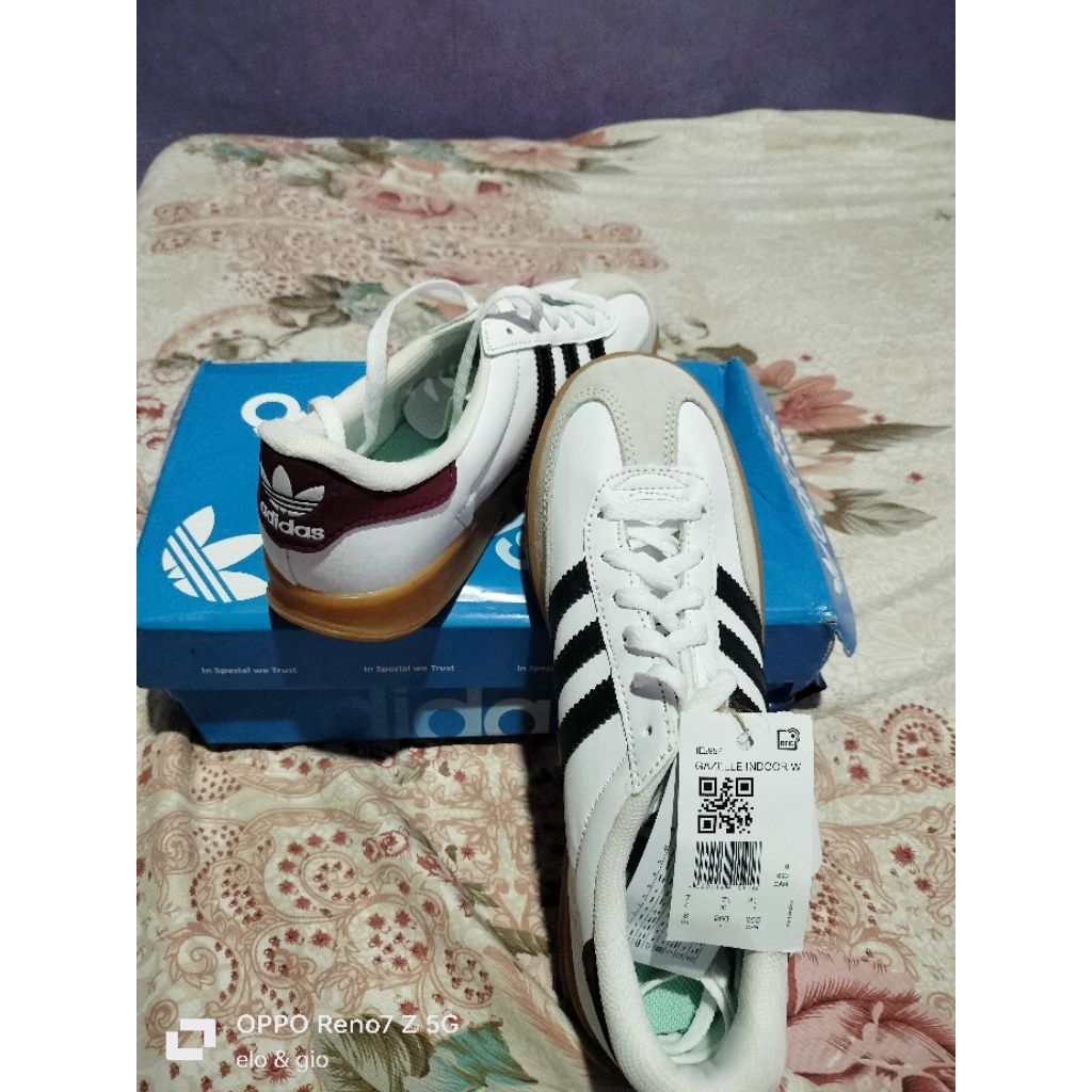 sepatu joging
