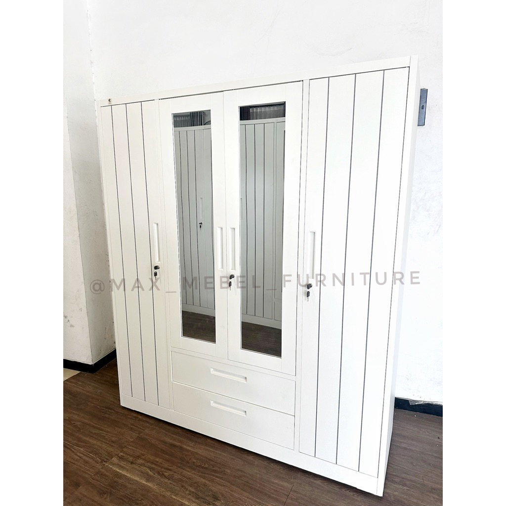 Lemari Besi 4 Pintu Jumbo Mebel Furniture MCS Semarang