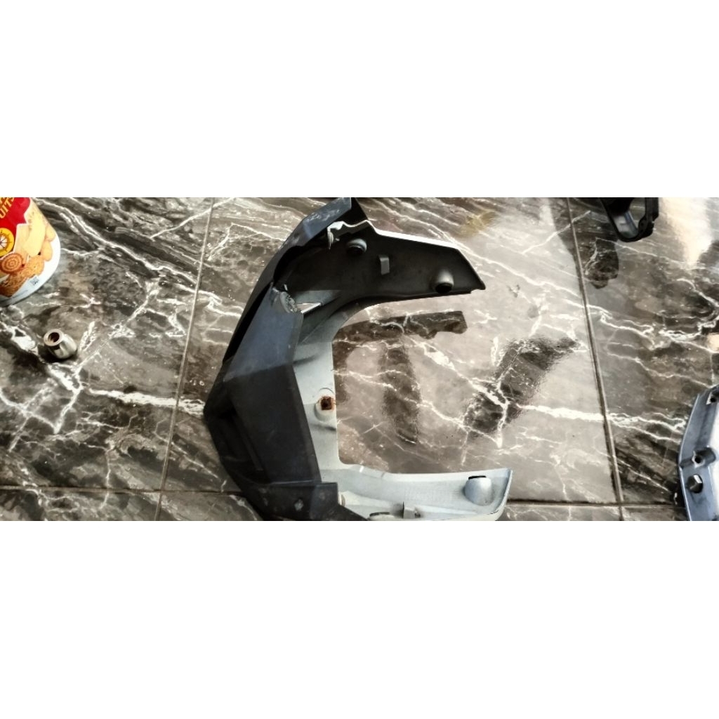 cover Undercowl cover mesin Vixion new original