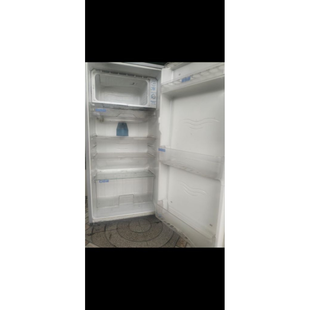 rak frezer kulkas Sharp pintu 2