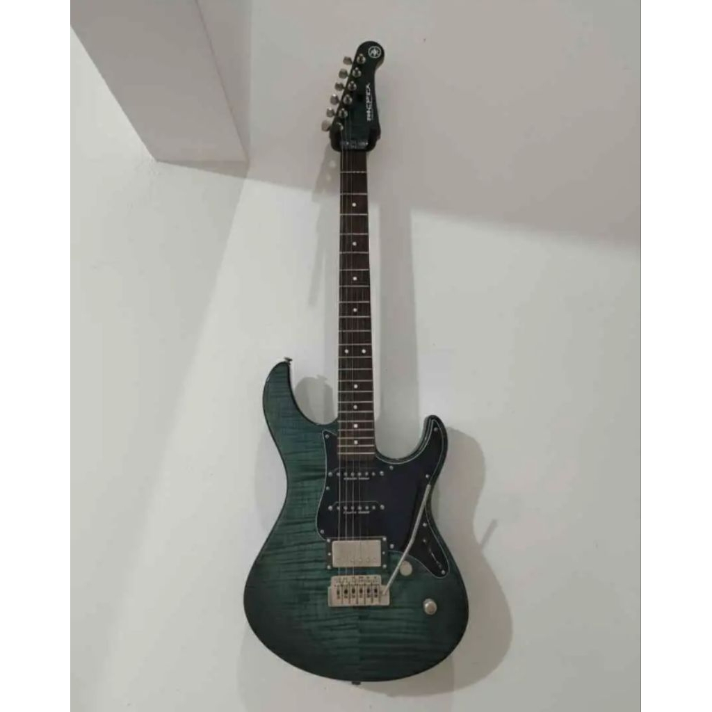 Yamaha Pacifica 612 VIIFM