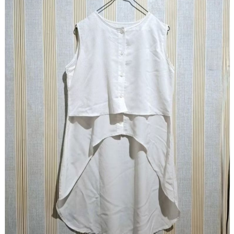 NET* ATASAN OUTER PUTIH PANJANG WANITA TANPA LENGAN