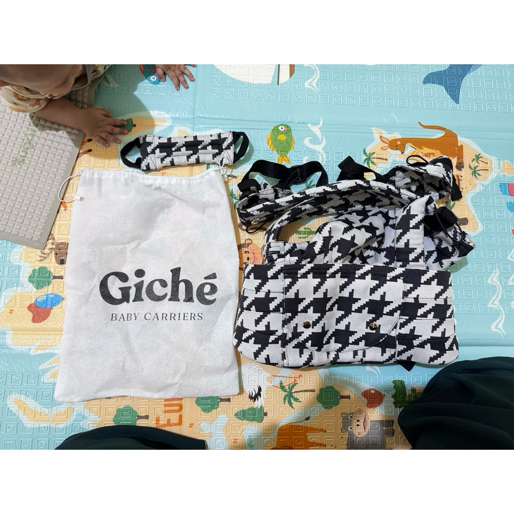 preloved giche baby carrier