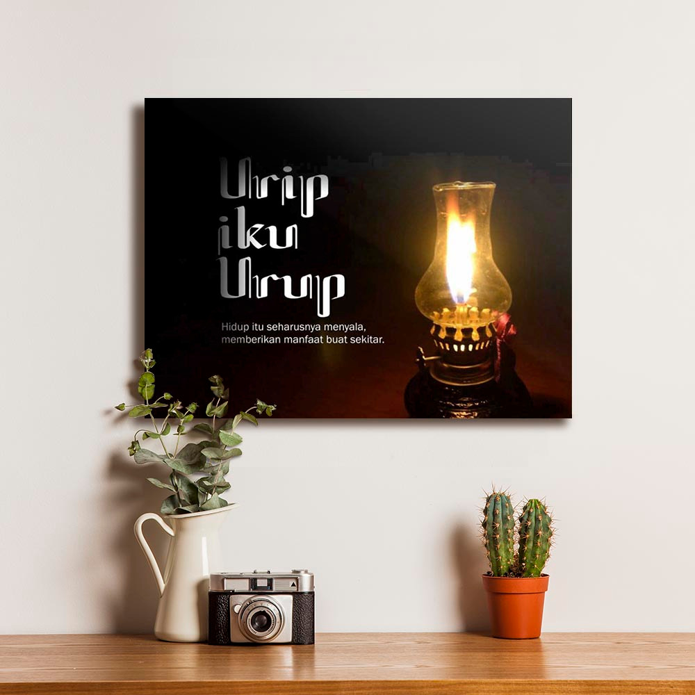 Poster Urip Iku Urup Quote Jawa Kata Bijak Dekorasi Hiasan Pajangan Dinding Bingkai Kayu Siap Pasang
