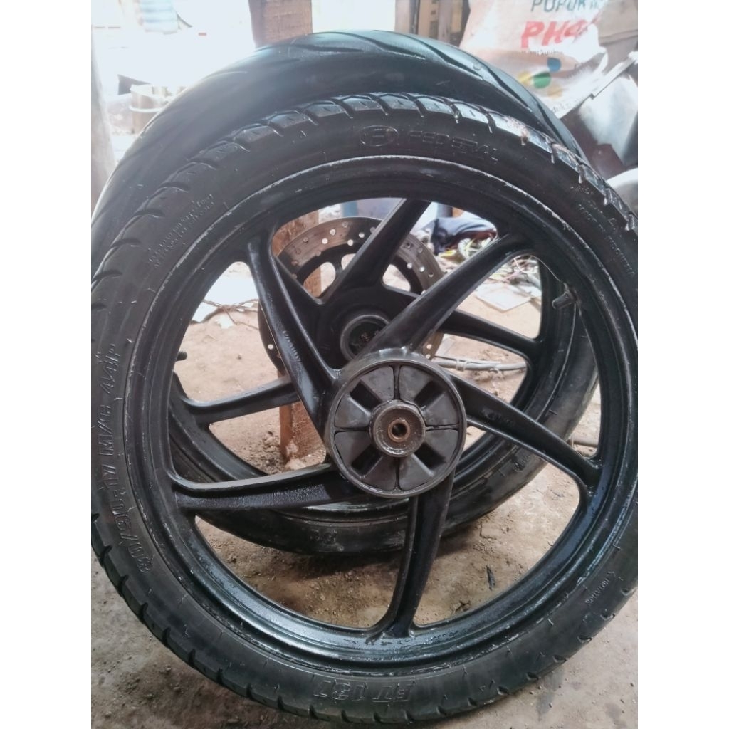 pelek velg racing depan belakang motor Honda absolute Revo original copotan