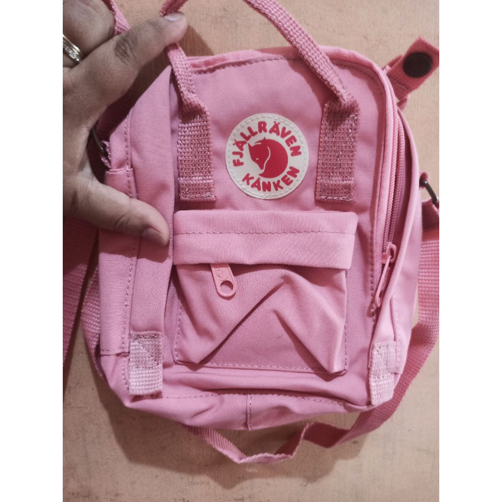 Dijual preloved tas Kanken mini sling
