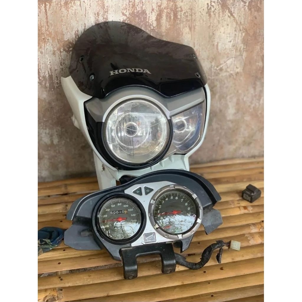 LAMPU DEPAN TIGER REVO PC ORIGINAL FULL SET UTUH