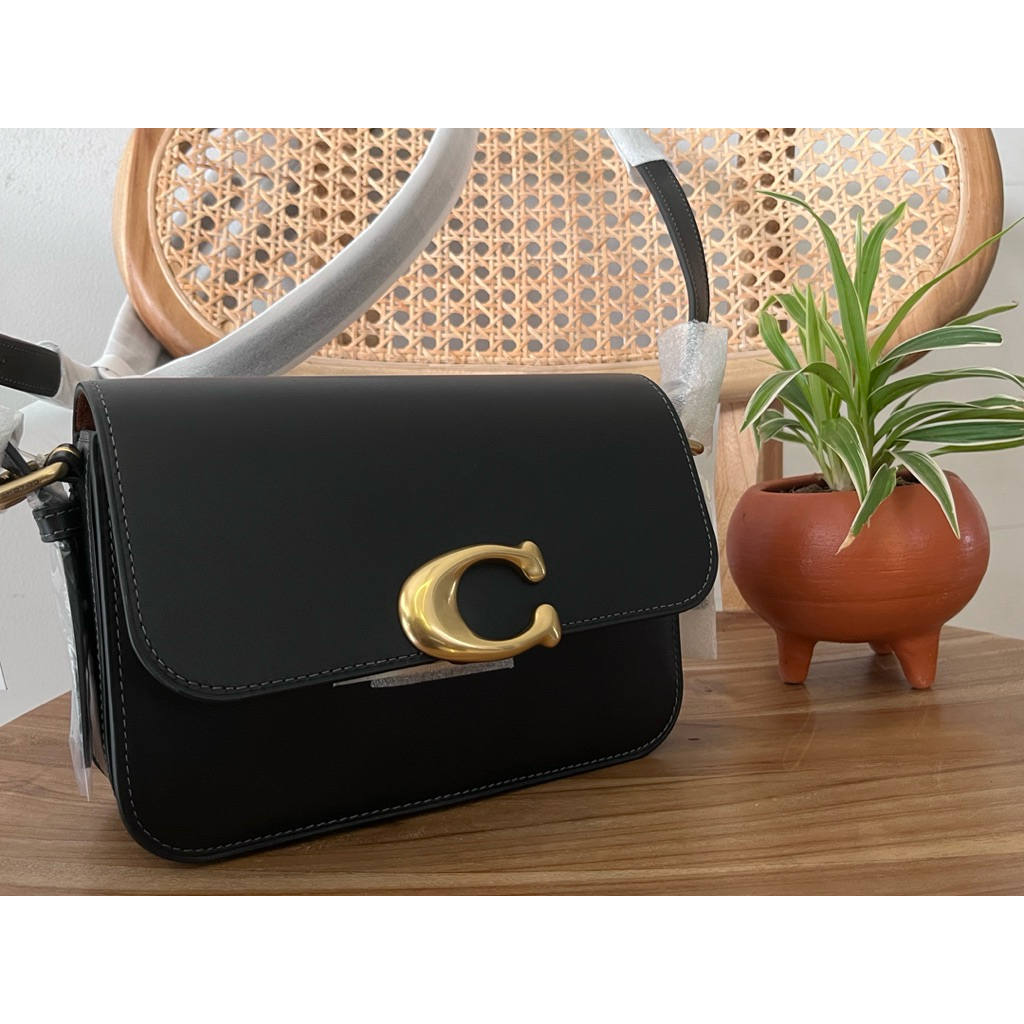 COACH SAGE SHOULDER BAG HITAM