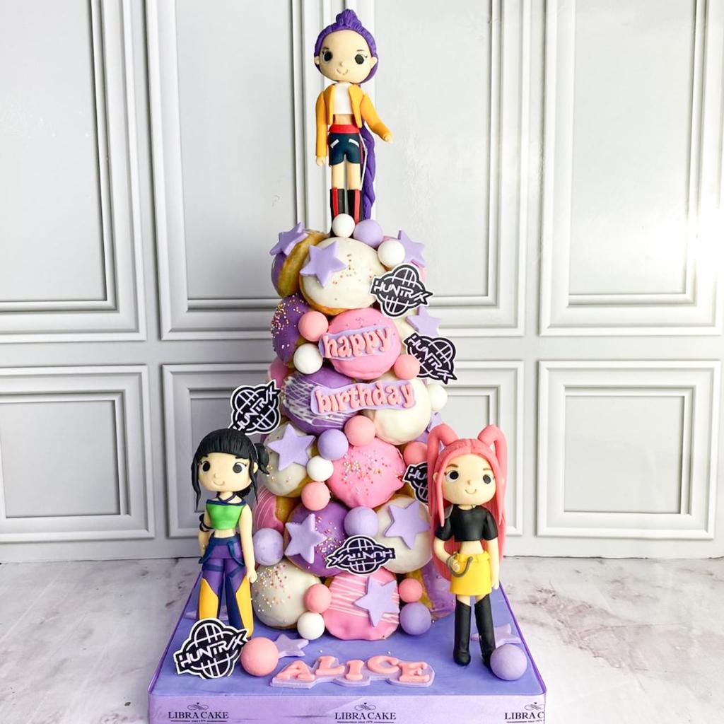 Donat ulang tahun/donat tower tema demon hunter/donat ulang tahun