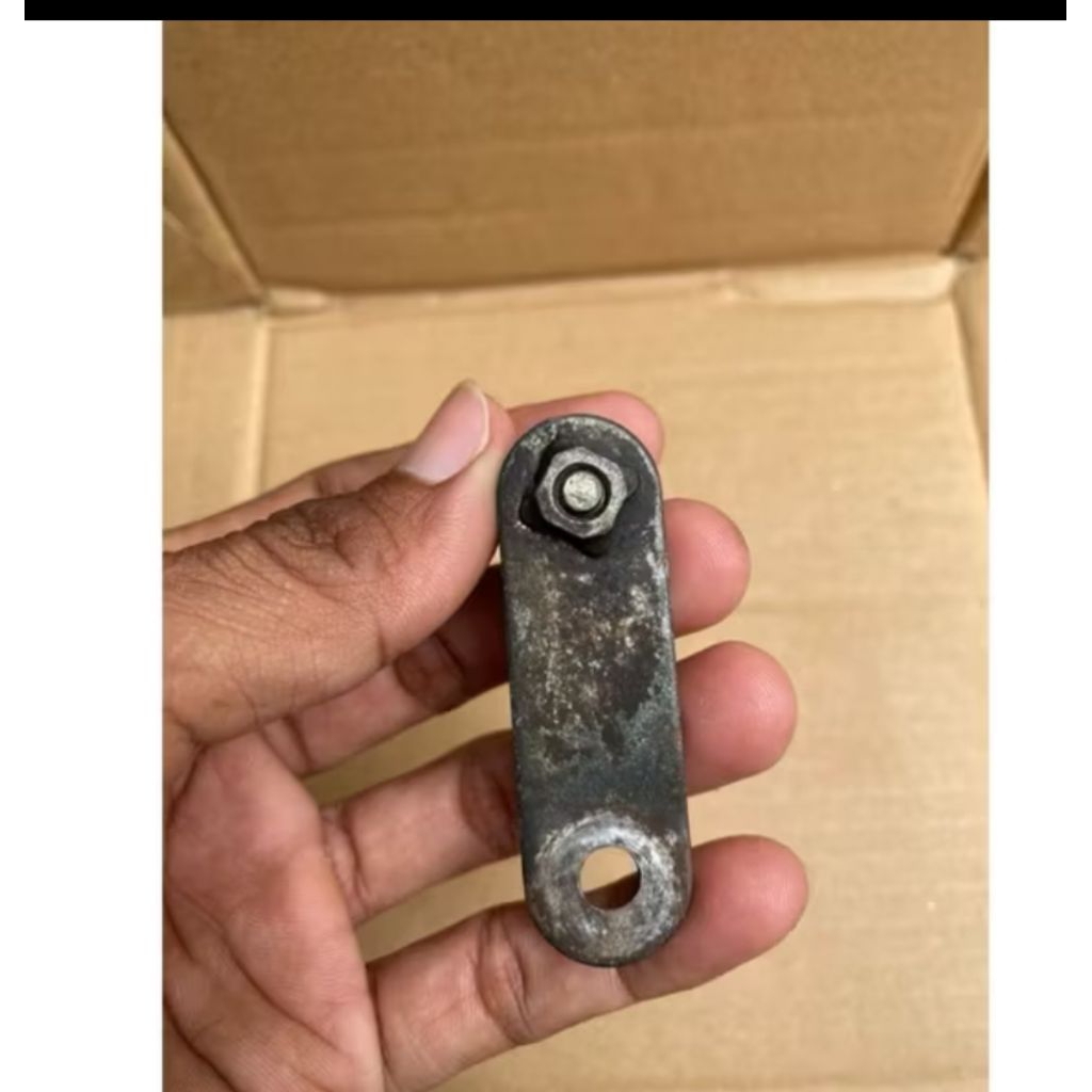 dudukan sayap breket sayap bawah yamaha sigma alfa original