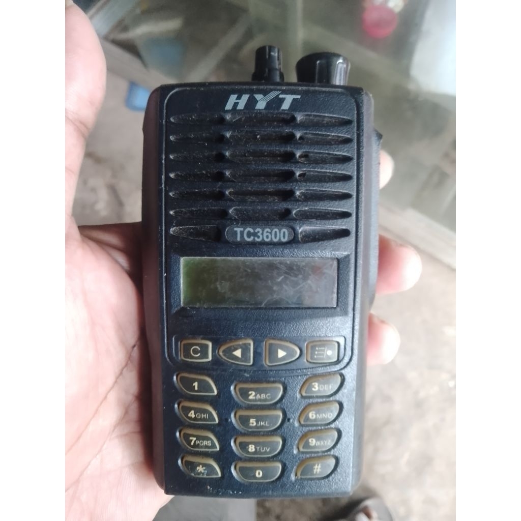 ht hyt tc36000 UHF 350-400.