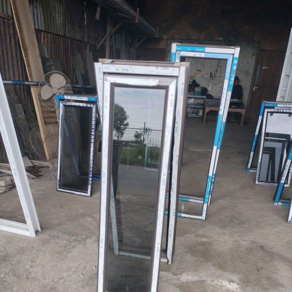 kusen jendela almunium 40×140