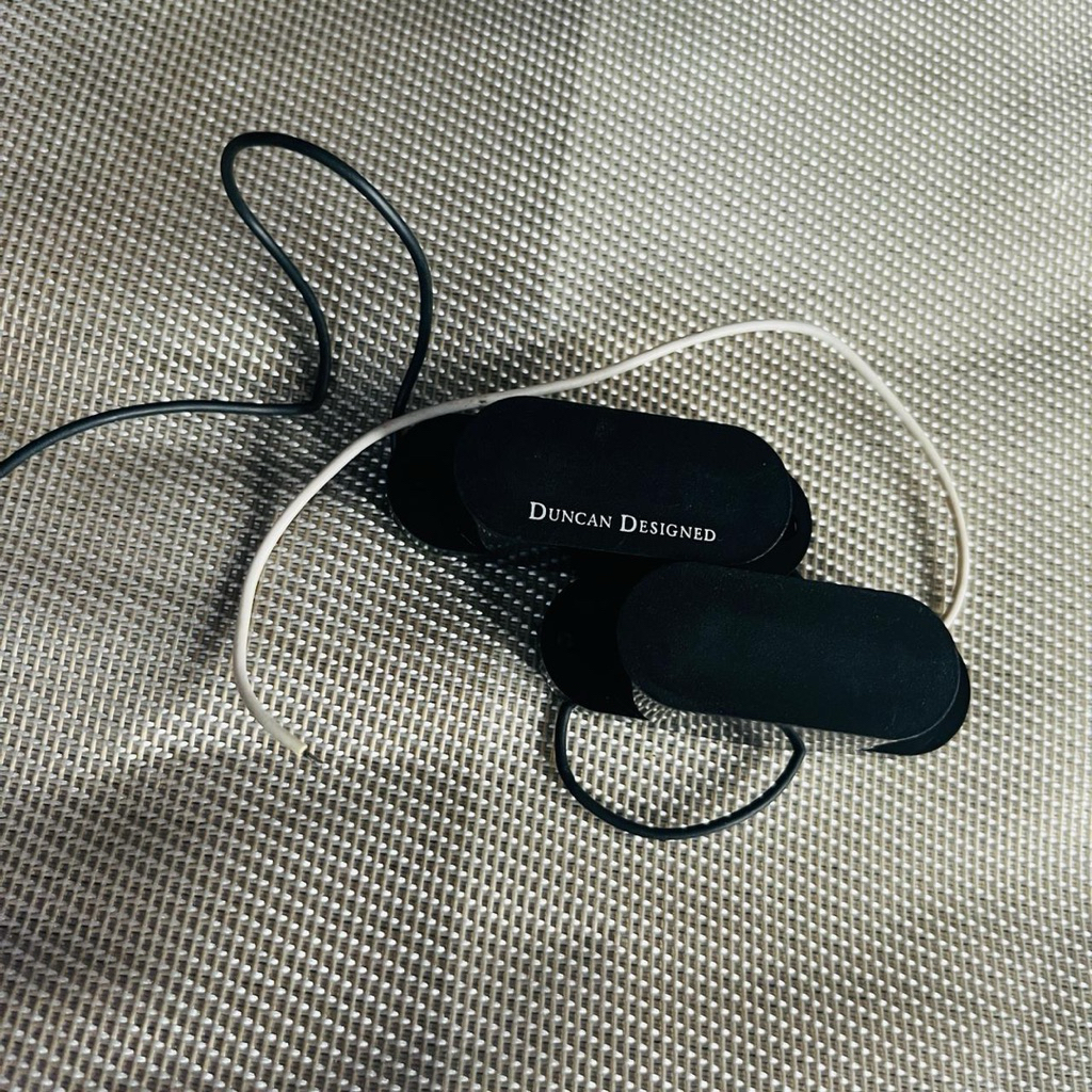 seymour duncan designed pickup bass fender mustang 4string