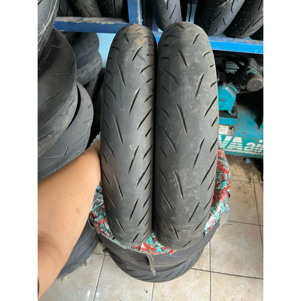 battlax s22 120/70 dan 110/70-17