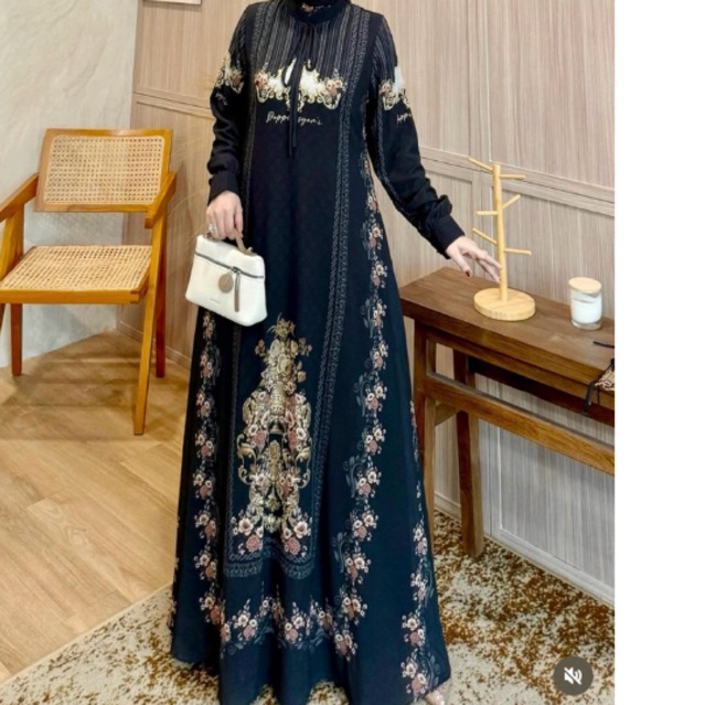 Gamis hitam brukat