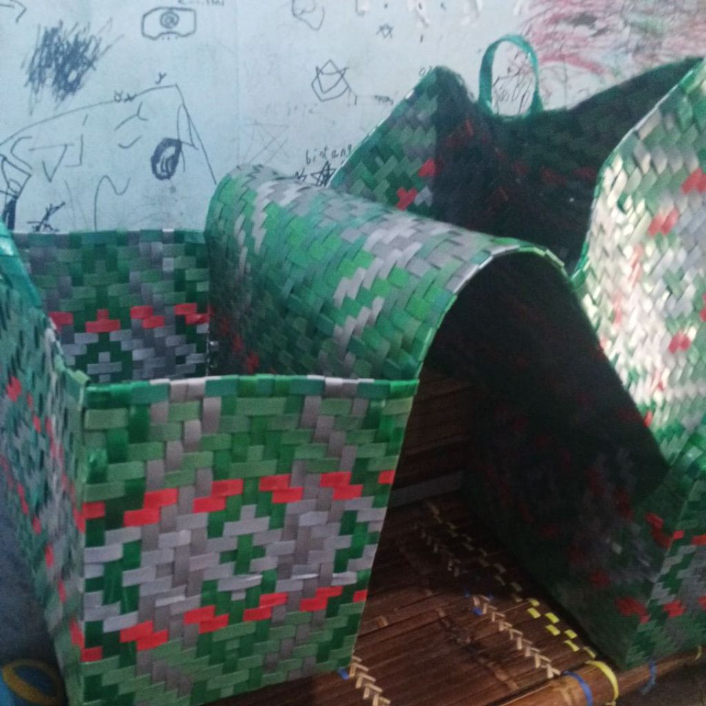 ALONG-ALONG/BRONJONG/KRANJANG BAWA BARANG KRETA/MOTOR WARNA SILVER